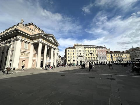 Centro Mazzini 9 Apartment in Trieste