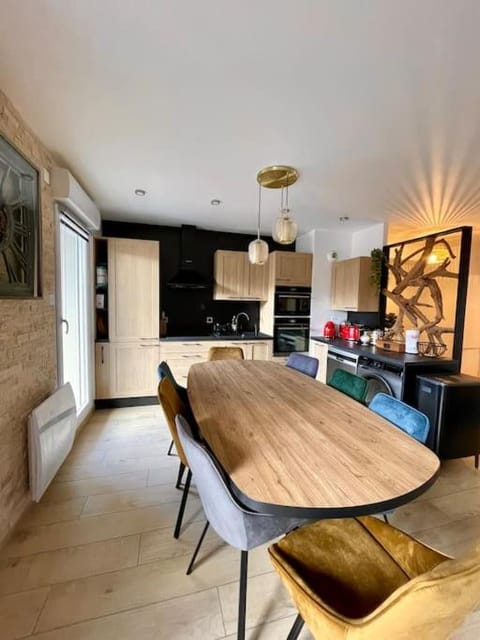 Disneyland 5 min/9 pers/Gare Apartment in Île-de-France