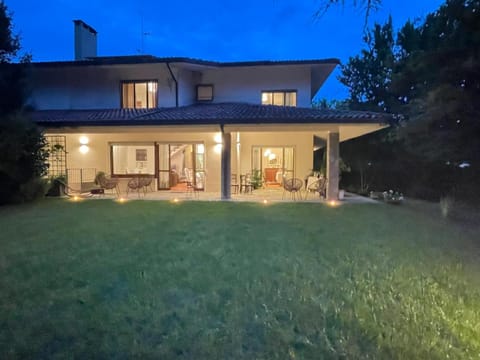 Property building, Patio, Garden, Garden view
