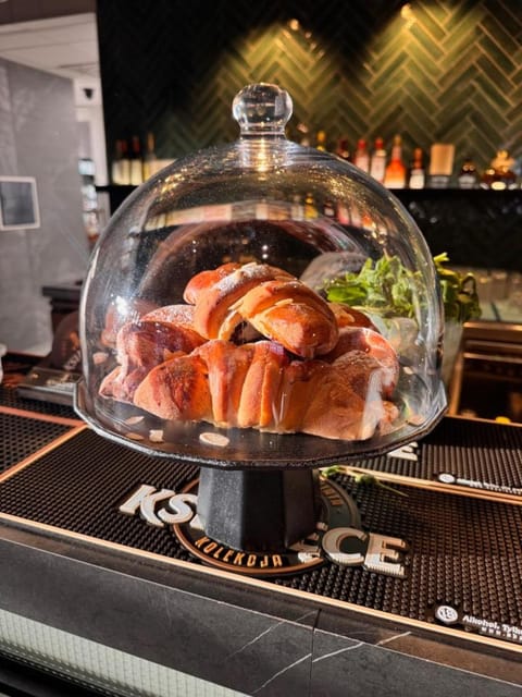 Restaurant/places to eat, Food and drinks, Food, Buffet breakfast