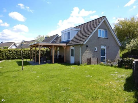 Villa Schelphoek - ein toller Ort zum Entspannen House in Wolphaartsdijk