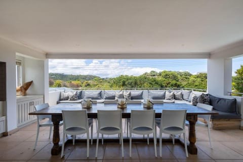 Patio, Natural landscape, View (from property/room), Balcony/Terrace, Seating area, Dining area