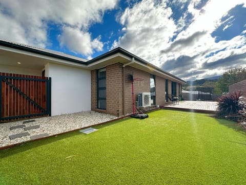 New Kingston Trampoline House House in Tasmania