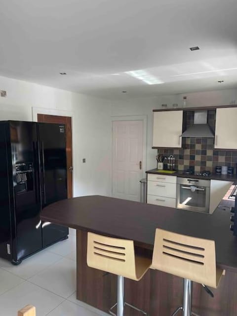 Spacious 4 bedroom house with large garden House in Northern Ireland