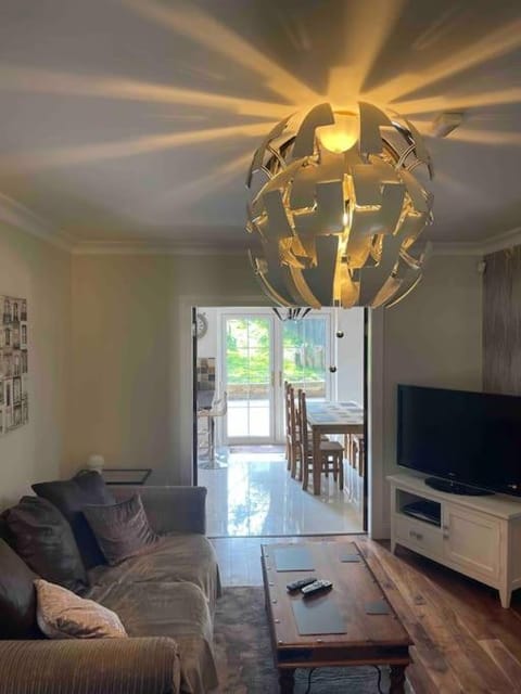 Spacious 4 bedroom house with large garden House in Northern Ireland