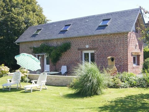 Property building, Patio, Garden