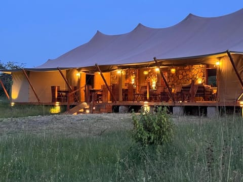 Restaurant/places to eat, Restaurant/places to eat