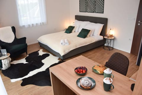 Bed, Coffee/tea facilities