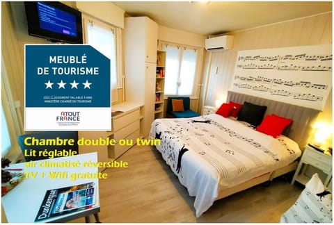 Bed, TV and multimedia, Photo of the whole room, Bedroom, cot, heating, safe, towels, air conditioner