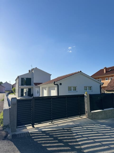 Property building, Day, Parking