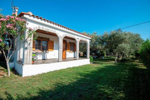 Casa Chrysi House in Evros, Greece