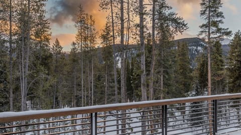 Winter, View (from property/room), Balcony/Terrace