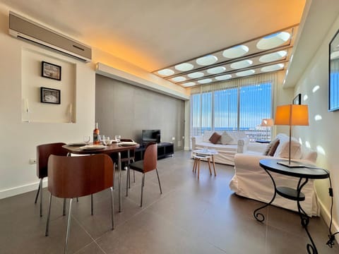 Living room, Seating area, Dining area, air conditioner