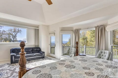 10 Min TO DT Asheville, Apartment Incl House in Asheville