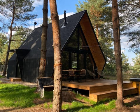 Property building, Natural landscape, Garden