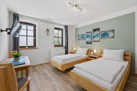 TV and multimedia, Bedroom, heating, internet, wardrobe