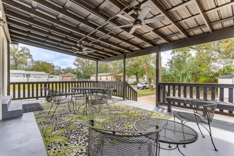 Pensacola Home with Covered Patio 1 Mi to Downtown! House in Pensacola