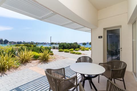 Patio, Day, Natural landscape, Garden, Sea view
