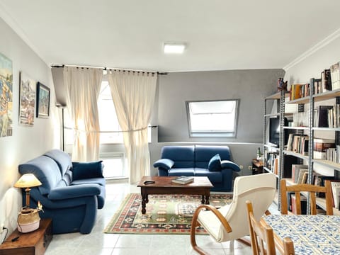 Library, Living room, Seating area