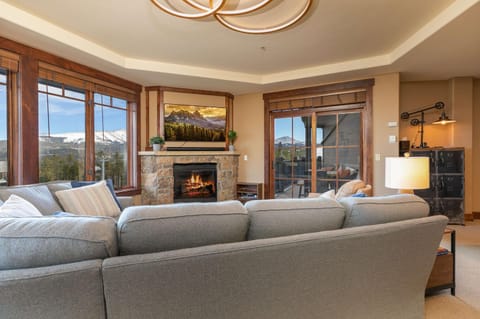 Crystal Peak Expedition Condo: Ski-In, Ski-Out Luxury Apartment in Breckenridge