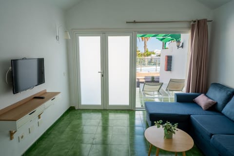 Balcony/Terrace, Living room