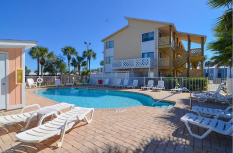 Beach Place Seconds to Beach 23 Apartment hotel in Panama City Beach