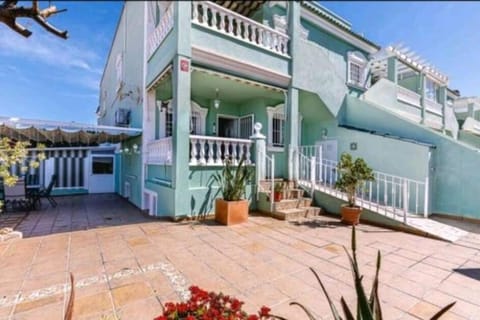 Patio, Lobby or reception