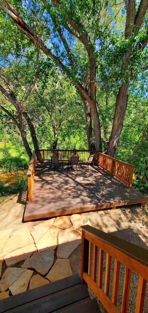 Virgin River Retreat East Zion & Bryce House in Glendale