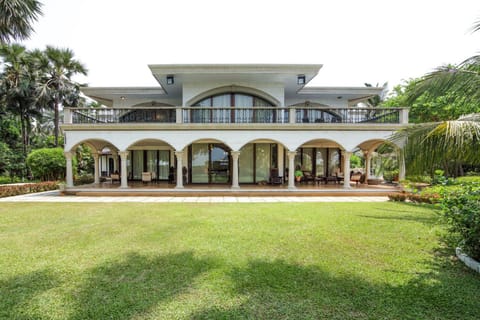 Property building, Garden