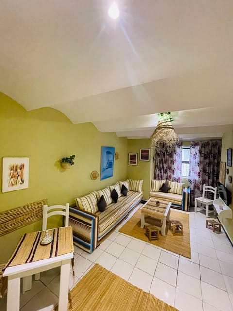 Communal lounge/ TV room, Living room, Seating area