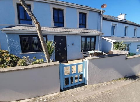 Property building, Patio