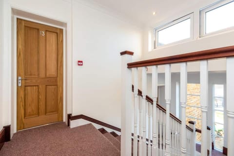 No9 - Park Place Executive Flat Town Centre Apartment in Banbury