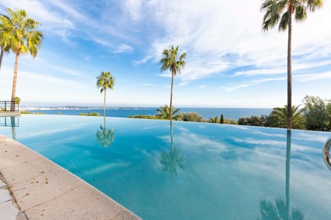 Sea view, Swimming pool