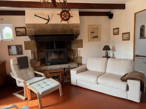 Maison bretonne 50m plage avec jardin et WIFI à TREGASTEL - Réf 413 Villa in Trégastel