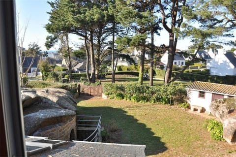 Maison bretonne 50m plage avec jardin et WIFI à TREGASTEL - Réf 413 Villa in Trégastel