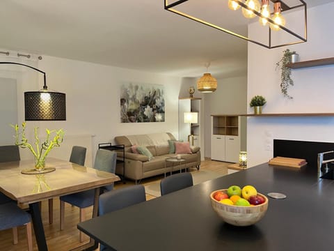 Living room, Lounge or bar, Banquet/Function facilities, Seating area