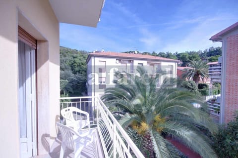 Property building, View (from property/room), Balcony/Terrace