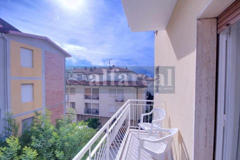 Property building, Day, View (from property/room), Balcony/Terrace