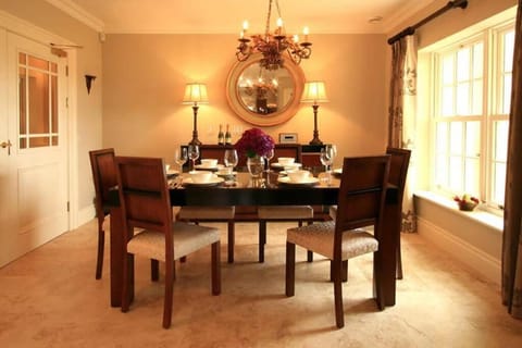 Waters Edge 1 Apartment in Dingle