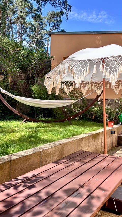 Patio, Day, Garden, Garden view