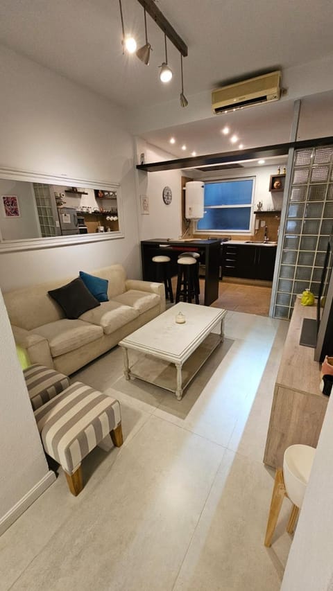 TV and multimedia, Kitchen or kitchenette, Living room, Seating area, Dining area, air conditioner