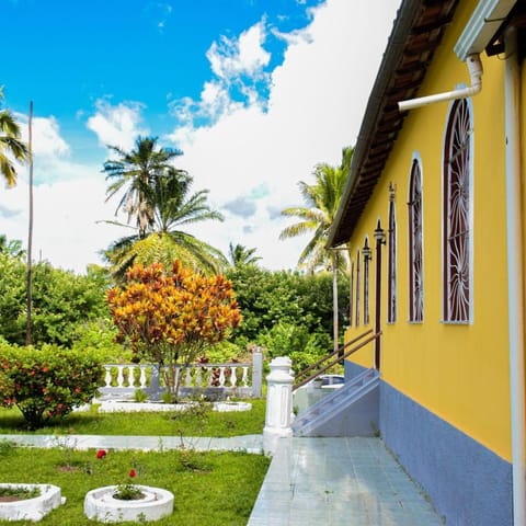 Property building, Spring, Day, Garden, Garden view, Breakfast