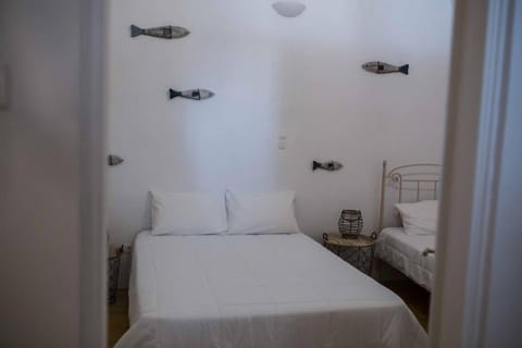 The Grand Cave House of Santorini House in Thera