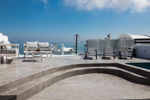 The Grand Cave House of Santorini House in Thera