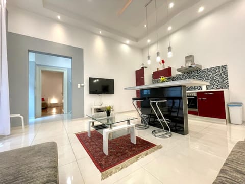 TV and multimedia, Kitchen or kitchenette, Living room, Seating area, Bedroom, minibar, pet friendly, stove