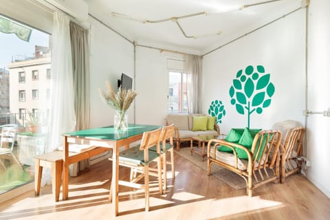 Living room, Seating area, Dining area