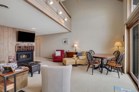 Ocasa Vista House in Boyne City