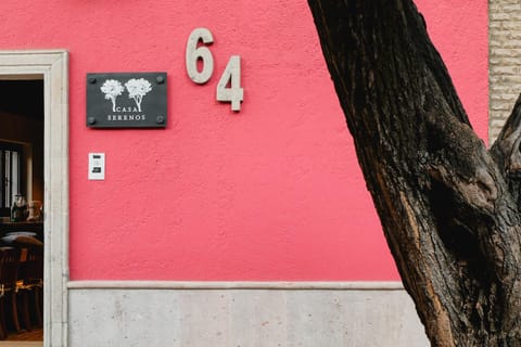 Facade/entrance, Logo/Certificate/Sign