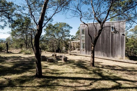 Mr Wooden Box Bush Retreat 5 minutes from the CBD House in Tasmania