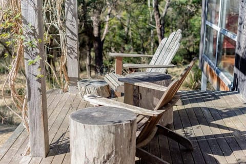 Mr Wooden Box Bush Retreat 5 minutes from the CBD House in Tasmania